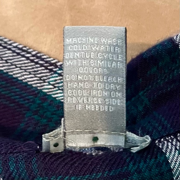 Charlotte Russe~Plaid Shirt~Size L~Navy, Green, Black and White - Picture 9 of 9